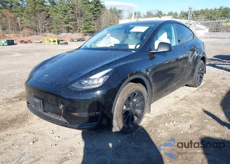 2022 Tesla Model Y Long Range Dual Motor All-Wheel Drive from USA, damaged, VIN 7SAYGAEE1NF467559
